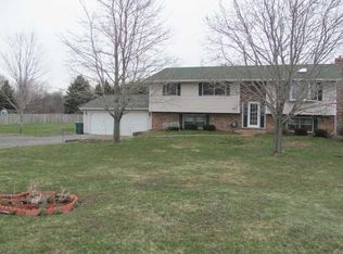 9417 S Street Rd, Le Roy, NY 14482