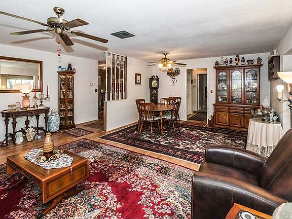 4th image of 181 Sunward Ave