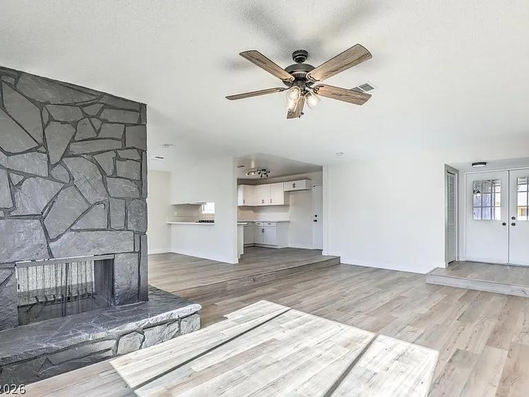 7201 Blizzard Ln — Photo 3