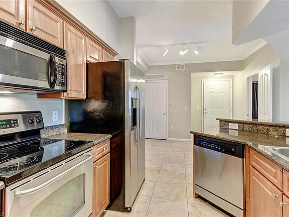 5th image of 12936 Violino Ln APT 101