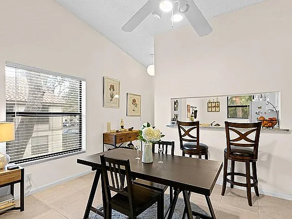 2 bed, 920 sqft, $2,750 — Photo 4