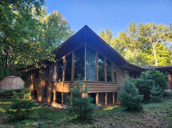 858 E Wheeler Rd, Midland, MI 48640