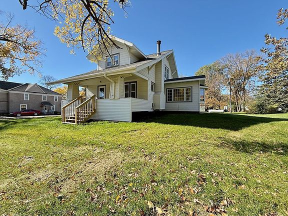 41st image of 606 Minnesota Ave