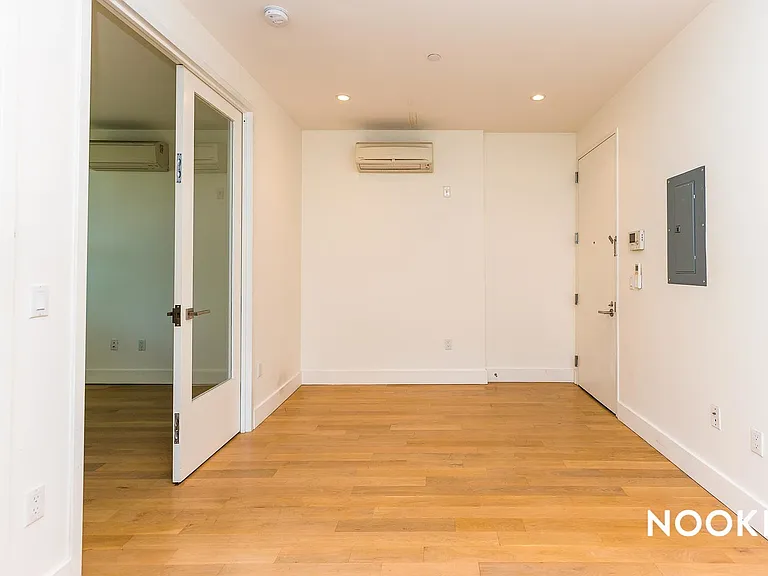 829 Willoughby Ave #2B — Photo 5