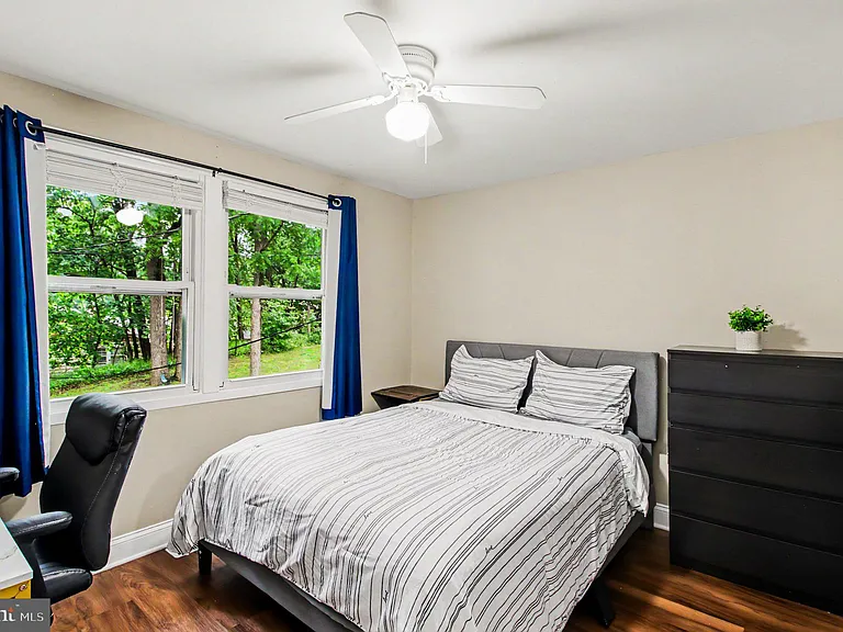 1405 Peachwood Ln — Photo 17