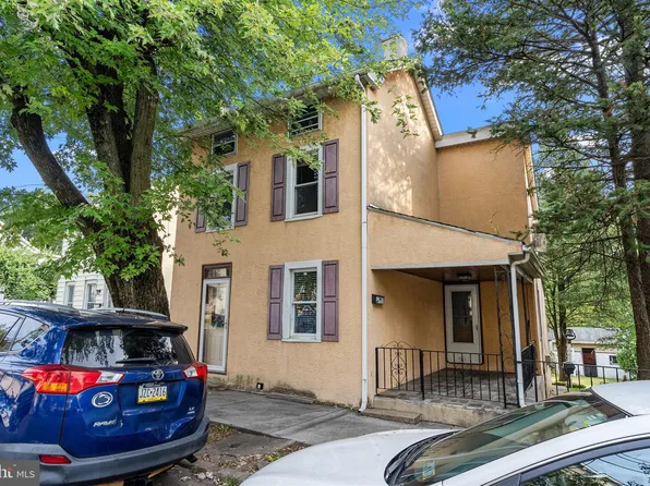 439 Old Elm St, Conshohocken, PA 19428