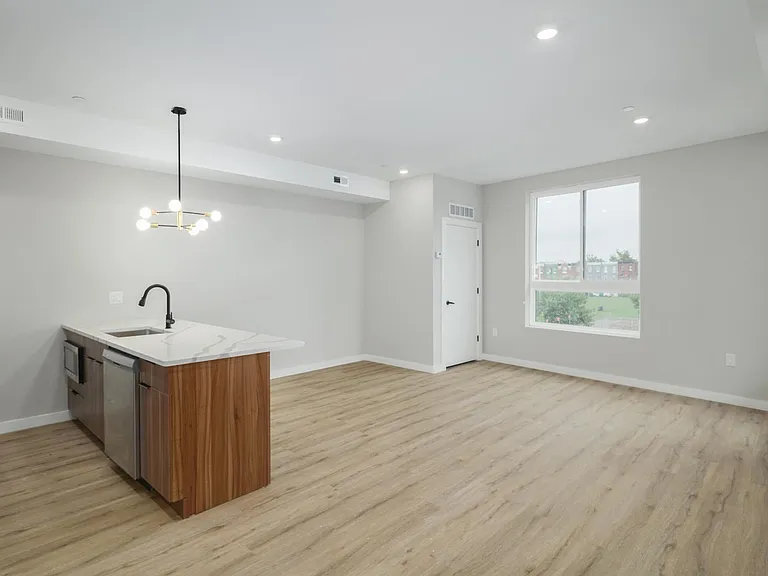 1726 N 22nd St #6 — Photo 11