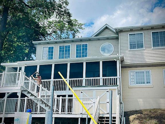 3rd image of 25823 Shore Dr