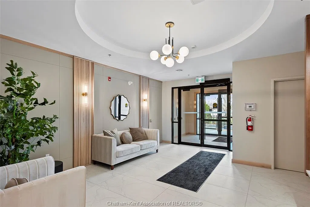 1 bed, 779 sqft, $1,900 — Photo 4