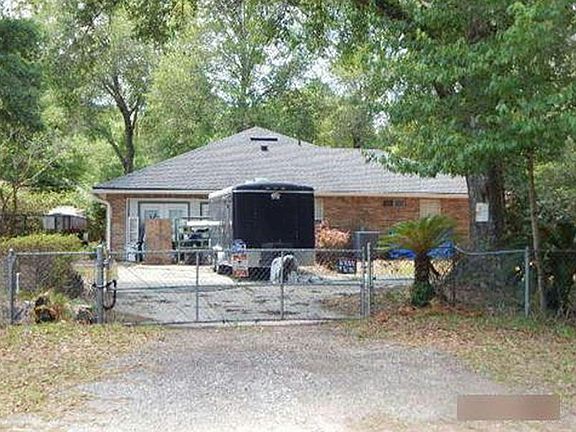 2nd image of 2590 Primrose Ave