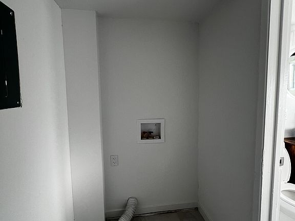 5th image of 329 W Cleveland Ave