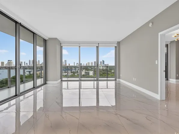 16385 Biscayne Blvd, North Miami Beach, FL
