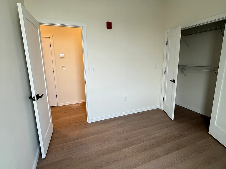 546 Saratoga St #2 — Photo 7
