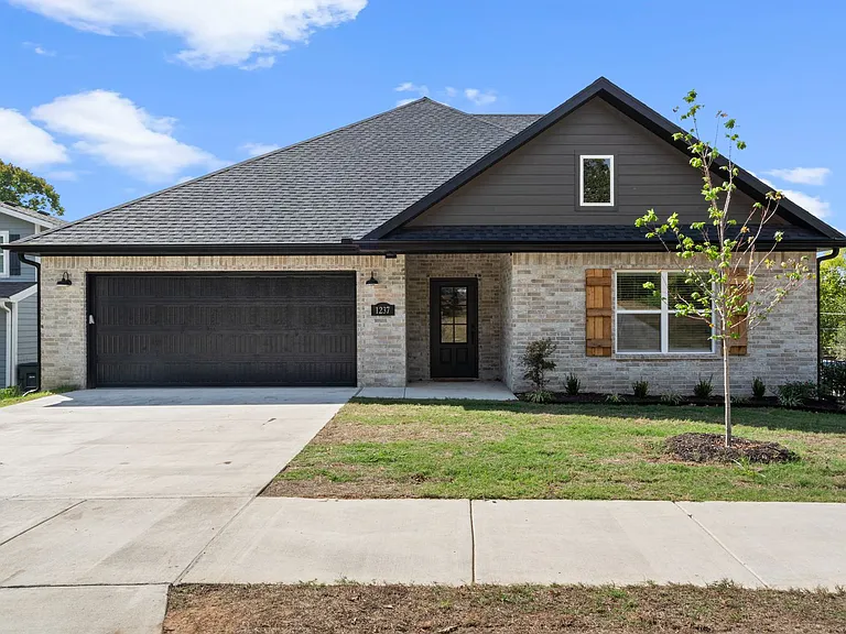Student Housing Near the University of Arkansas! — Photo 20