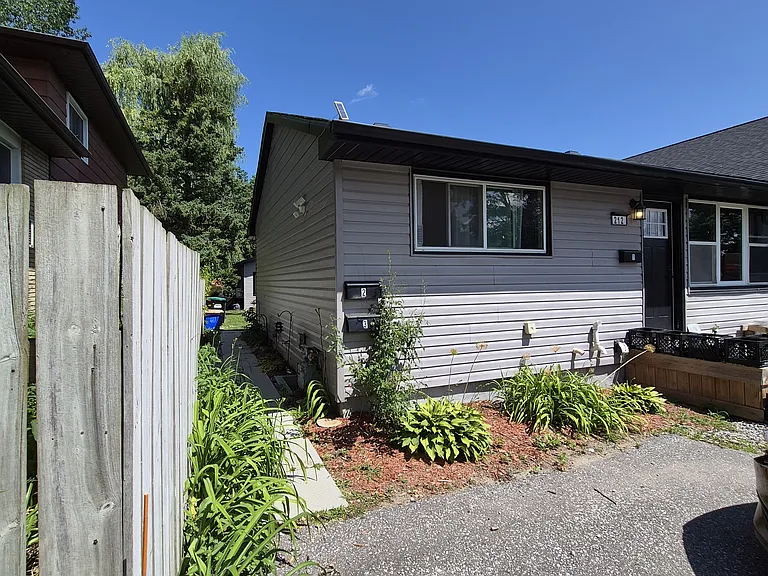 212 Little Ave — Photo 14