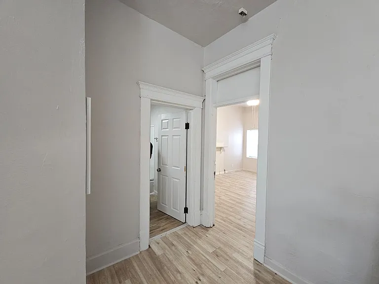 306 N 6th St #A — Photo 7