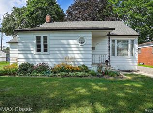 6831 Berwyn St, Dearborn Heights, MI 48127