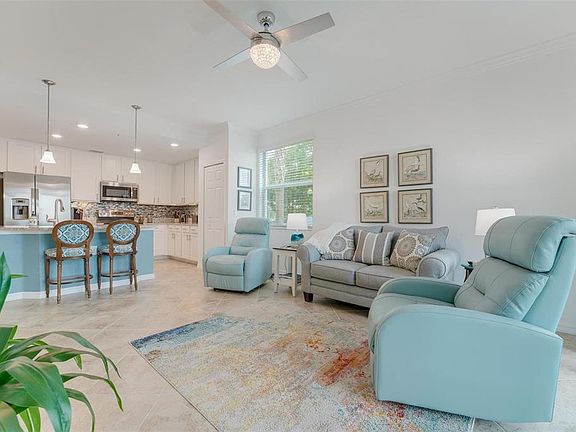 5th image of 14081 HERITAGE LANDING BOULEVARD #211