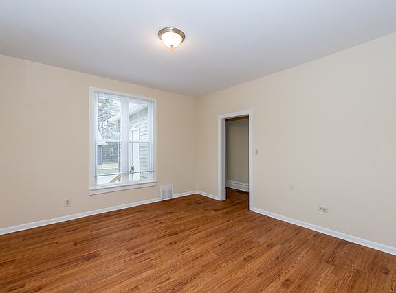 4th image of 1721 Lincoln St