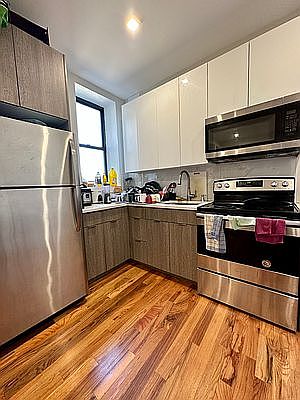 3rd image of 1671 Lincoln Pl APT 3B
