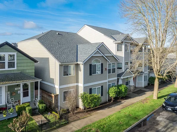 Oakes Street Apartments