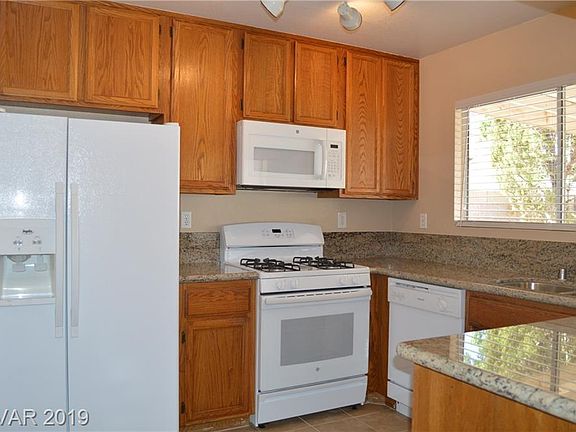 2nd image of 341 Abbington St