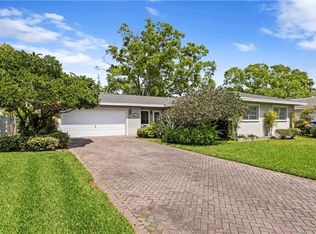 565 44th Ave NE, Saint Petersburg, FL 33703