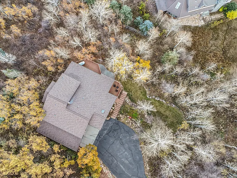 7240 Buckboard Dr — Photo 47
