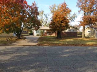 2326 W Columbine Ln, Wichita, KS 67204