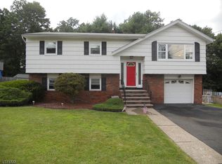 4 Ford Ave, Hopatcong, NJ 07843