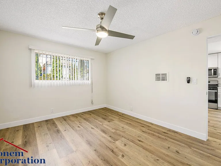 MC 6861 Sepulveda Properties, LLC — Photo 12