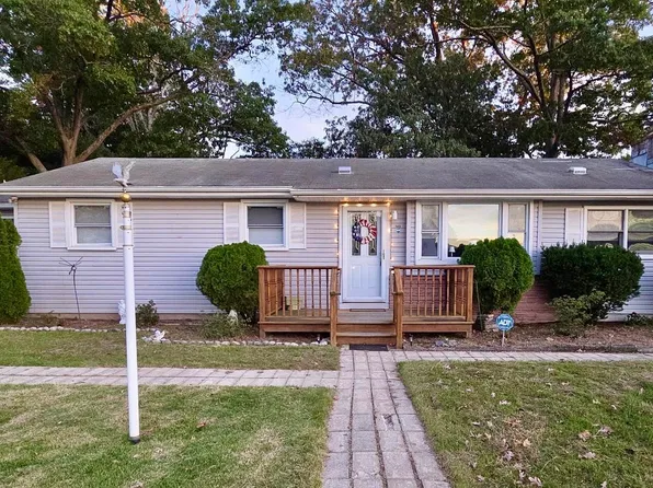 740 8th Ave, Galloway, NJ 08205