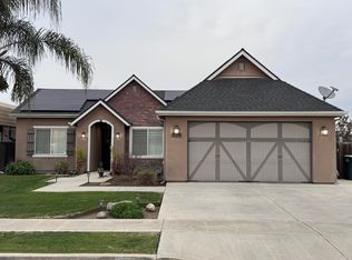2596 Muirfield Ave, Tulare, CA 93274