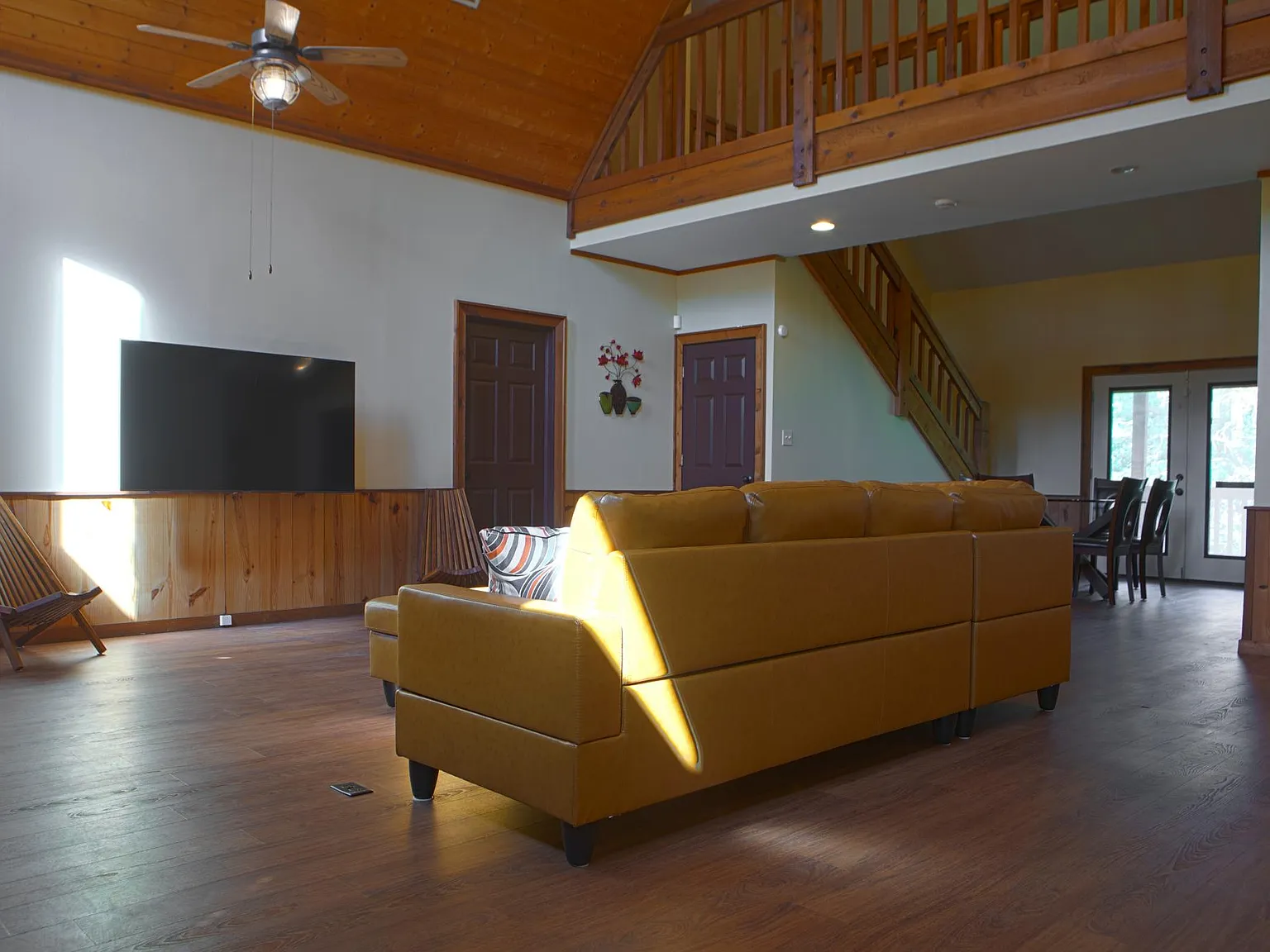 3 bed, 2282 sqft, $2,950 — Photo 4