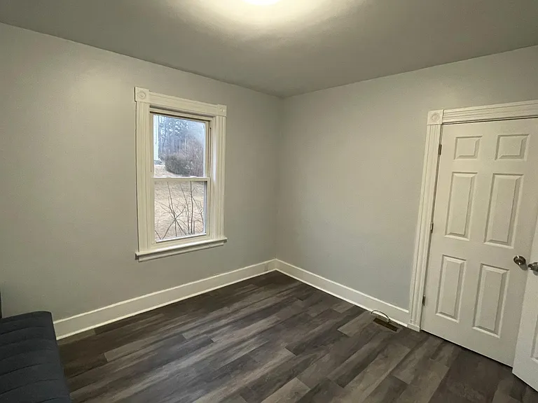 12 Scrimgeour Rd #1 — Photo 11