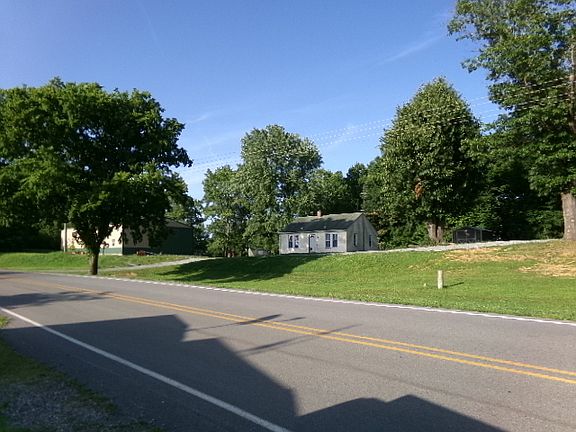 5th image of 46 Bassett Rd