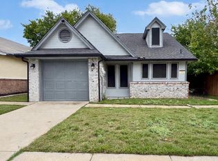 911 Gaynor Ave, Duncanville, TX 75137