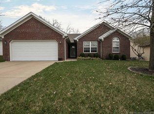 3827 Ridgetop Cir, Jeffersonville, IN 47130