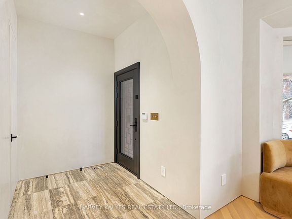 4th image of 111 Bedford Rd