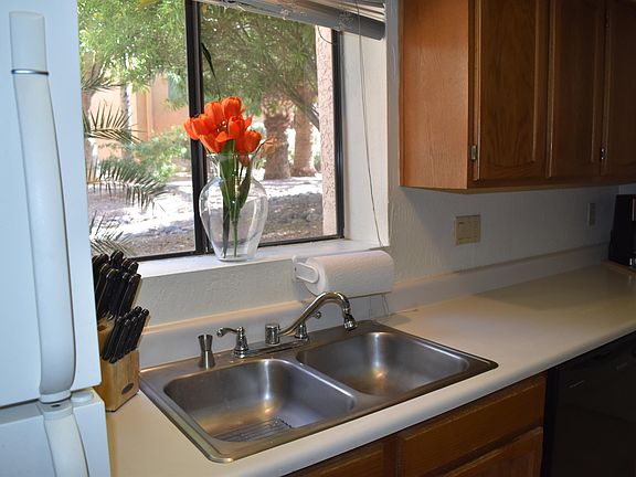 4th image of 3031 N Civic Center Plz Unit 131