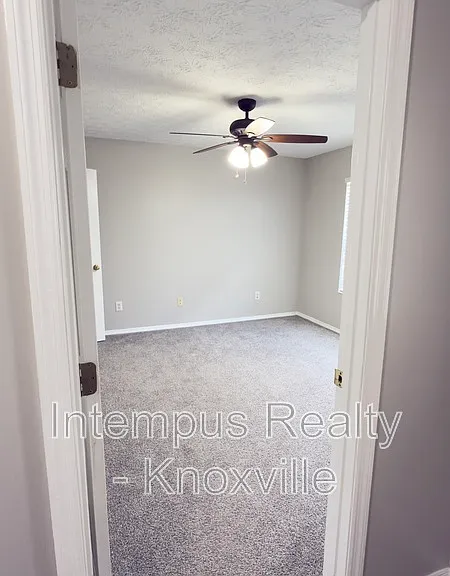 1013 Ashley Michelle Ct — Photo 12