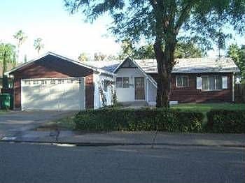 2nd image of 734 Diane Ave