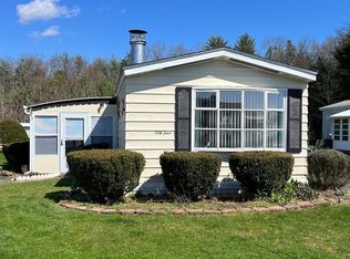 54 Warfield Dr, Westfield, MA 01085