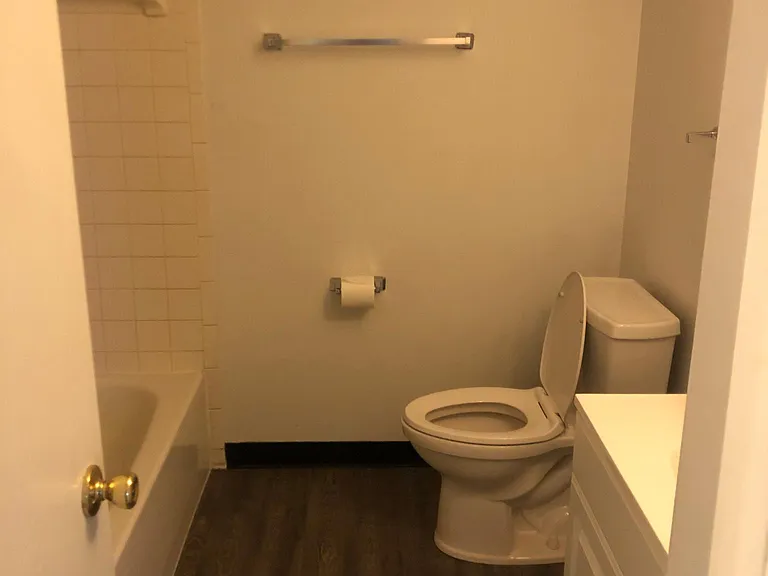 3 Stratford Dr #102 — Photo 7
