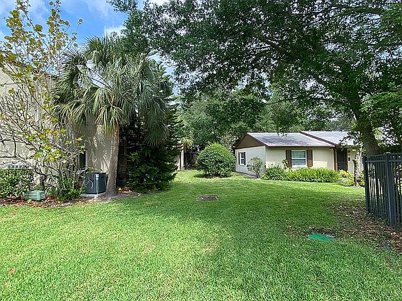 5th image of 4215 E Bay Dr #1003A