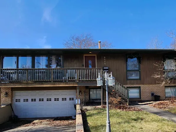 5575 Ann Marie Ln, Oak Forest, IL 60452