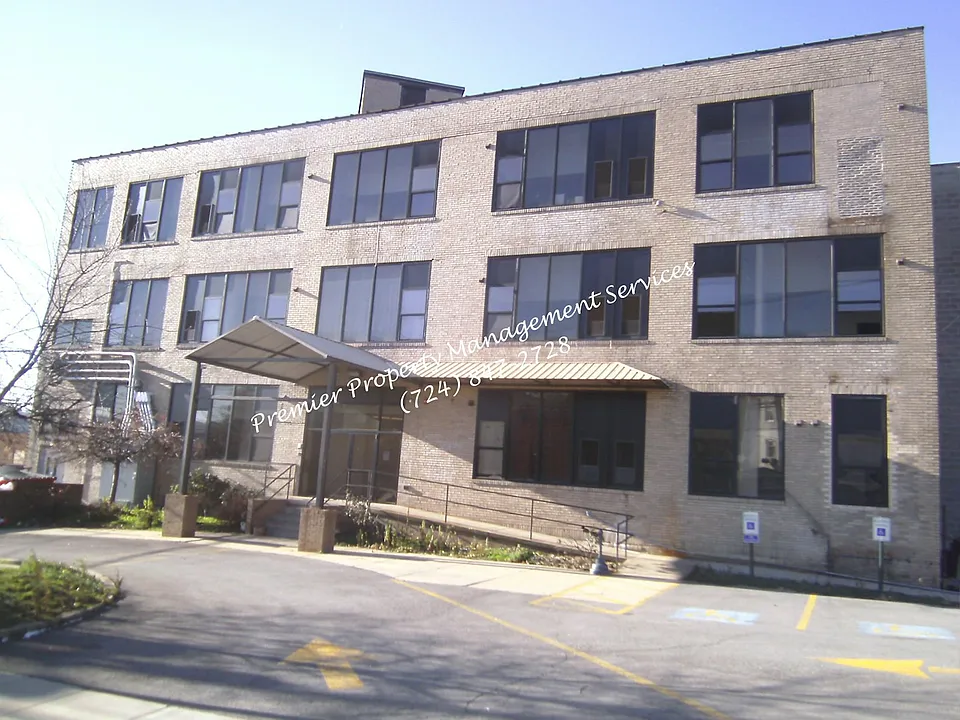 262 Connecticut Ave #107