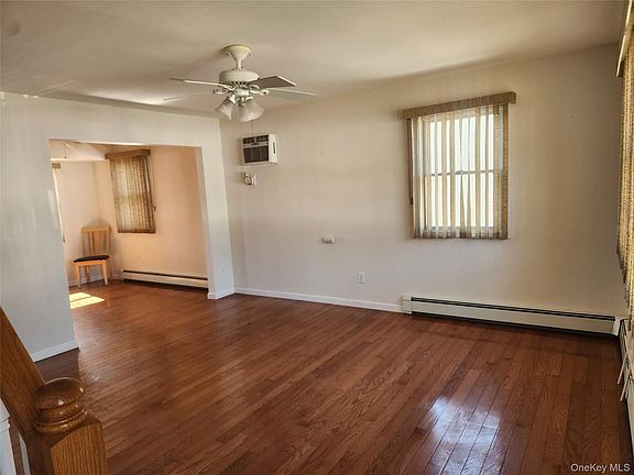 3rd image of 610 Bermuda Road