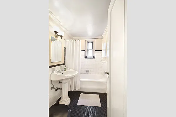 Sold by Stribling | media 10