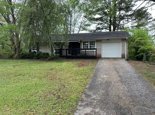 91 Green Valley Dr, Riverdale, GA 30274